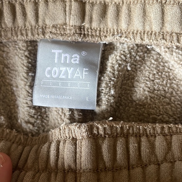 Tna CozyAF fleece sweatpants, tan, size L - Picture 4 of 4